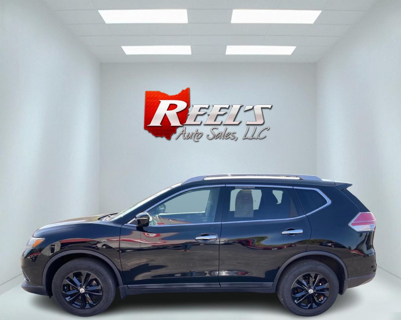 2014 Black /Black Nissan Rogue SV AWD (5N1AT2MV7EC) with an 2.5L I4 DOHC 16V engine, Automatic transmission, located at 11115 Chardon Rd. , Chardon, OH, 44024, (440) 214-9705, 41.580246, -81.241943 - Photo#8